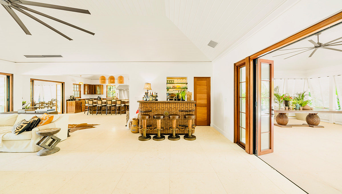 Luxury private villa rental holiday Bahamas private bar
