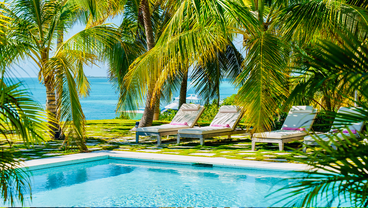 Luxury Villa rental holiday Bahamas private pool